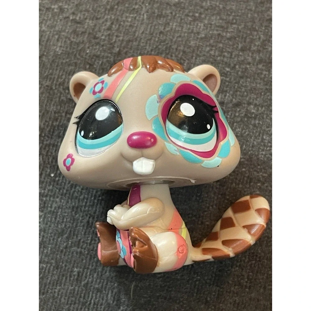 Littlest Pet Shop LPS Beaver #2134 Brown With Tattoo Designs bobblehead 2